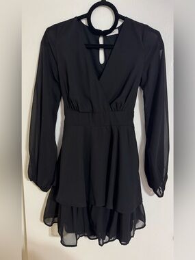 Japna Black Long-Sleeve Layered V-Neck Chiffon Dress size Small